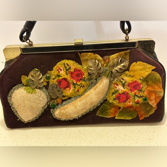 Rare Vintage 1960s Caron of Houston Embellishment Needlepoint / Wool Handbag - Picture 6 of 12